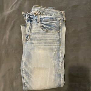 American Eagle Light Wash Jeans